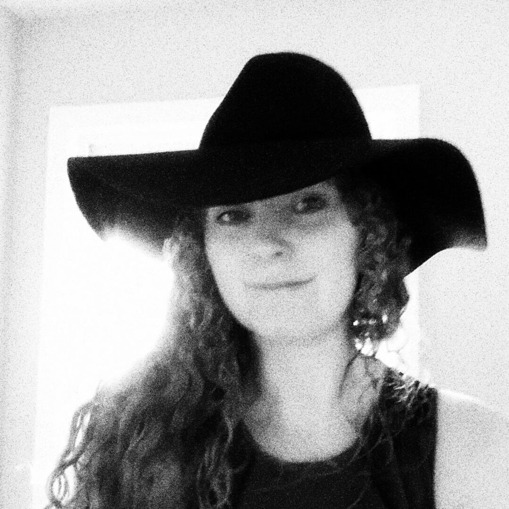 Meet your Posher, Paula